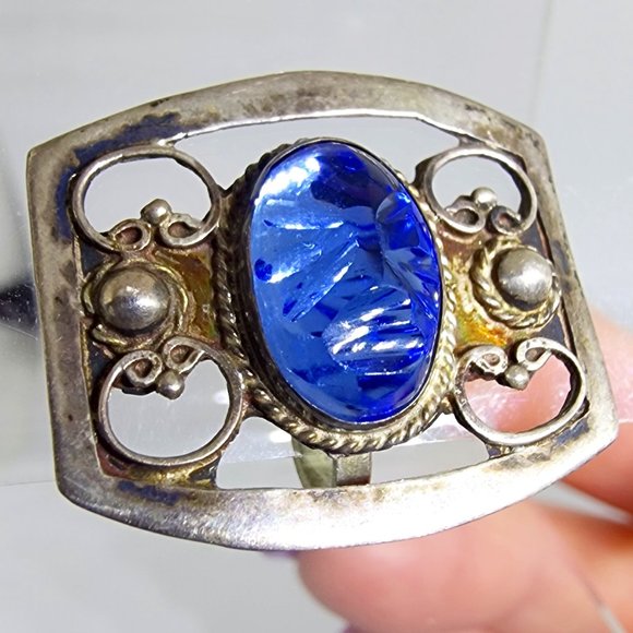 SINGLE Antique Art Nouveau Carved Blue Stone Sterling Silver Screw Back Earring - Picture 1 of 10